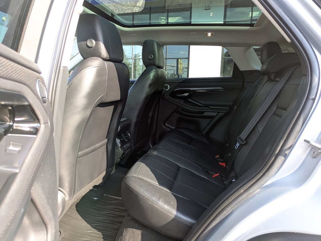Used 2020 Land Rover Range Rover Evoque S AWD/4WD image 32