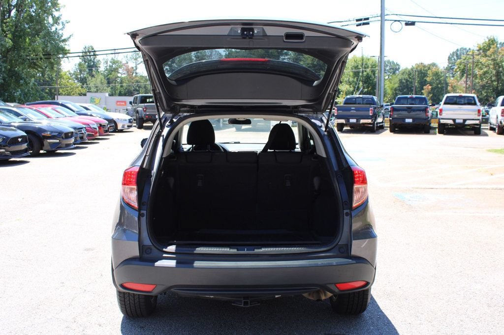 Used 2017 Honda HR-V EX image 9