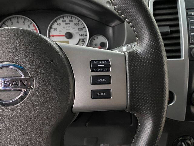 Used 2013 Nissan Xterra PRO-4X w/ Pro-4x Leather Pkg AWD/4WD image 24