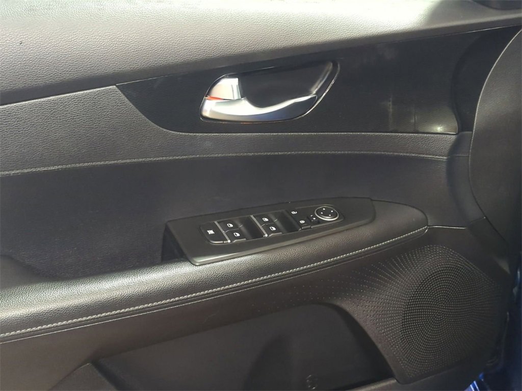 Used 2021 Kia Forte GT-Line image 14