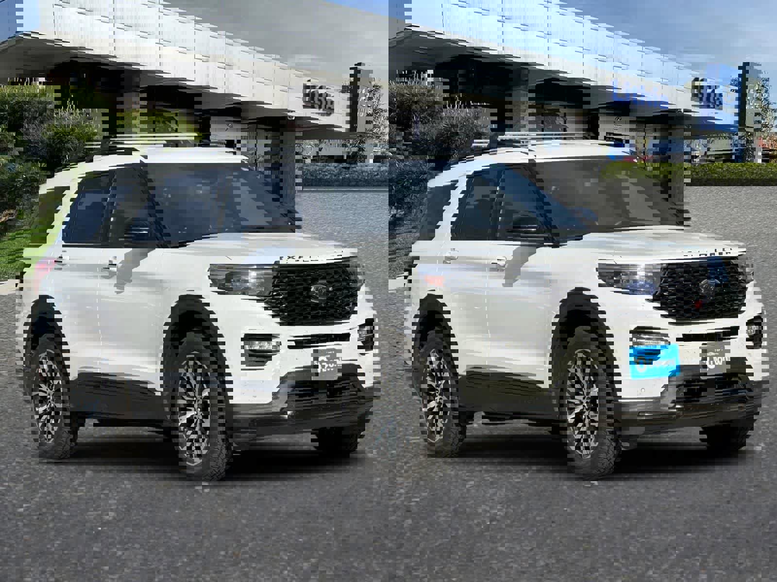 Used 2020 Ford Explorer ST w/ Premium Technology Package image 10