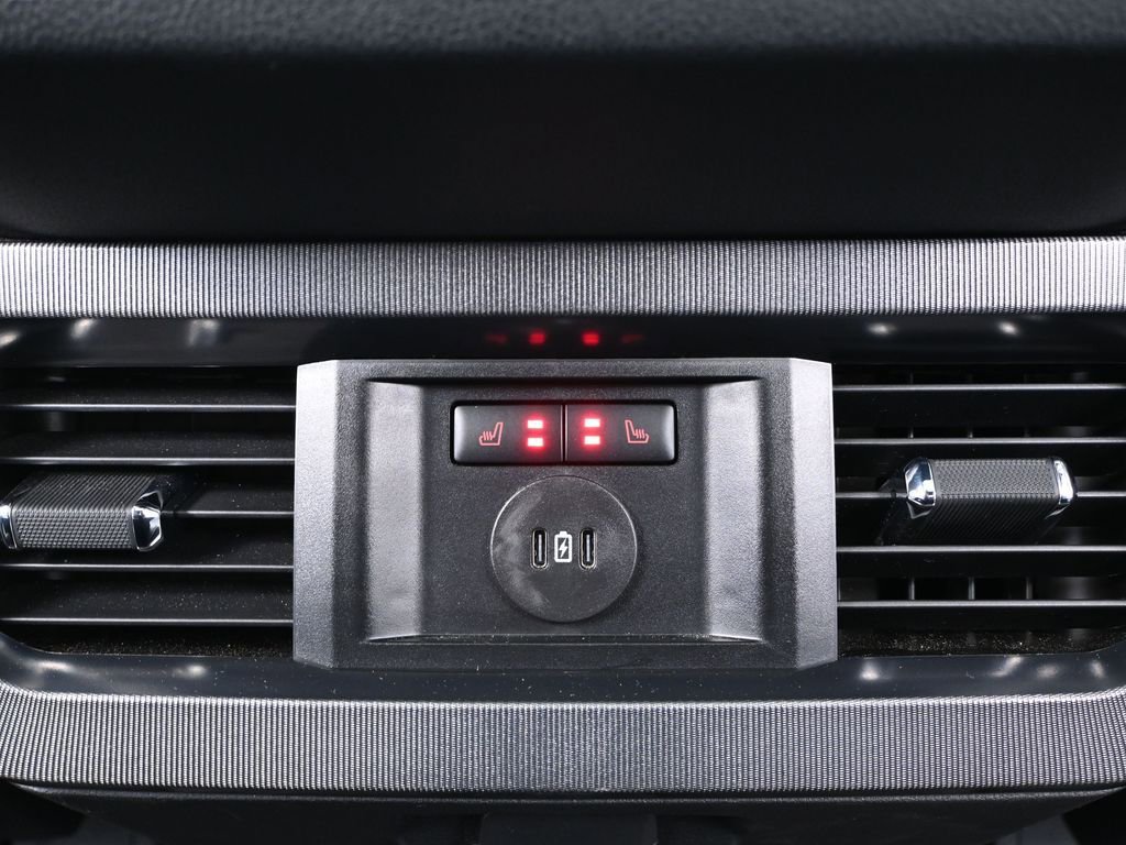 Used 2025 Ford F250 Platinum image 42