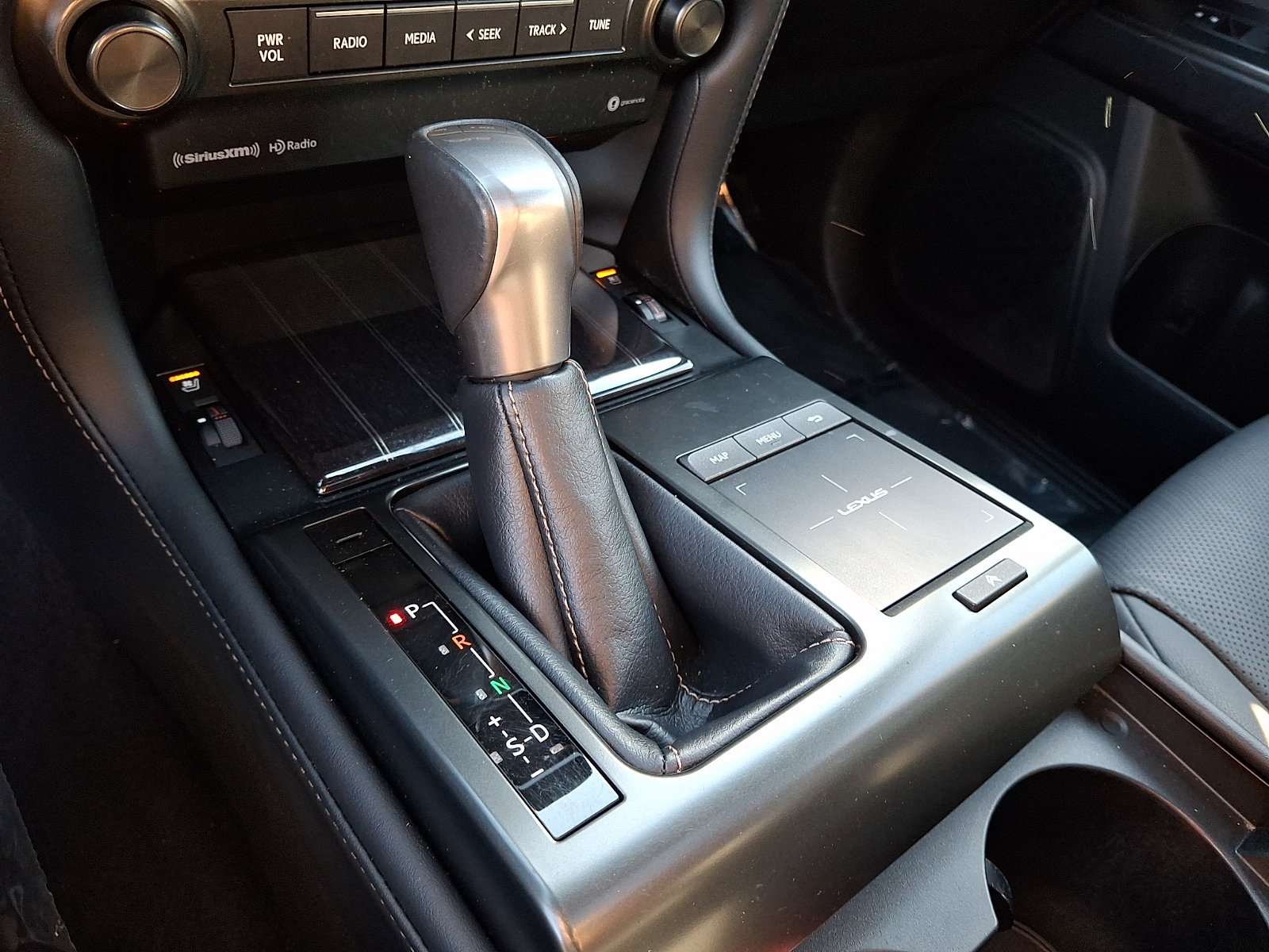 Certified 2023 Lexus GX 460 Premium w/ Premium Package AWD/4WD image 16