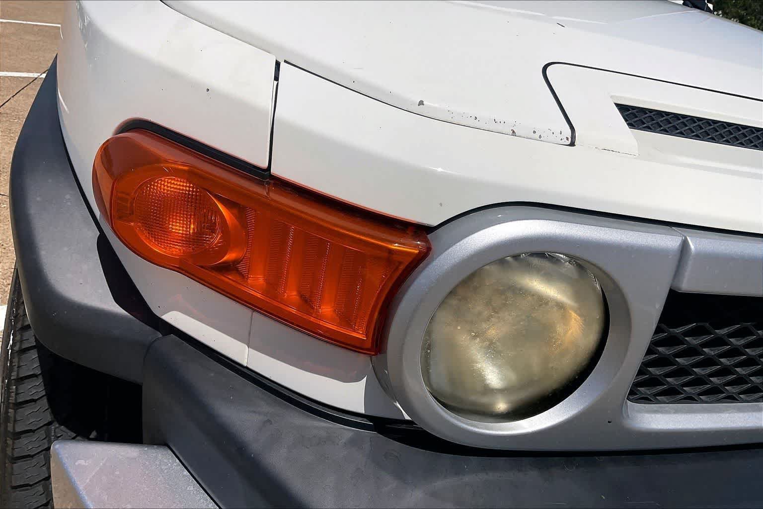 Used 2010 Toyota FJ Cruiser 2WD image 25