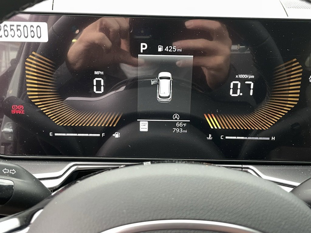 New 2025 Kia Sorento S image 13