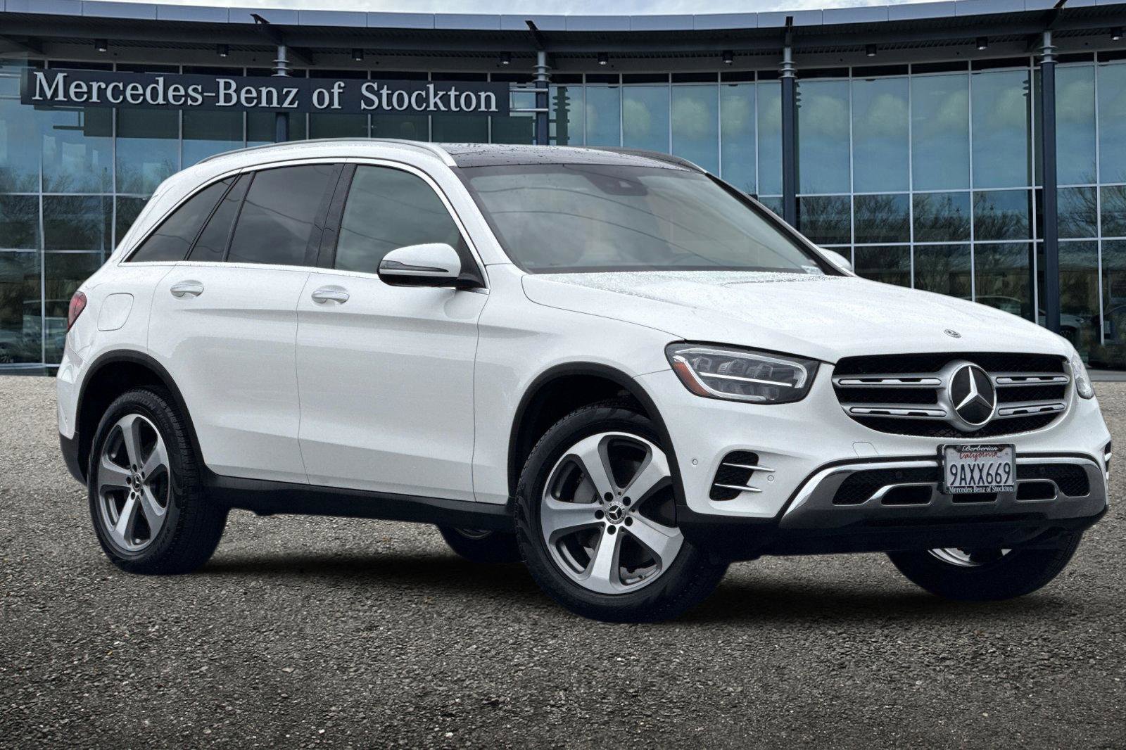 Certified 2022 Mercedes-Benz GLC 300 w/ Premium Package Lite image 2