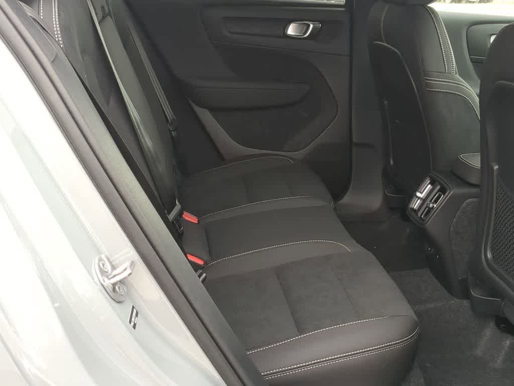 New 2026 Volvo XC40 B5 Ultra w/ Protection Package Premier AWD/4WD image 19