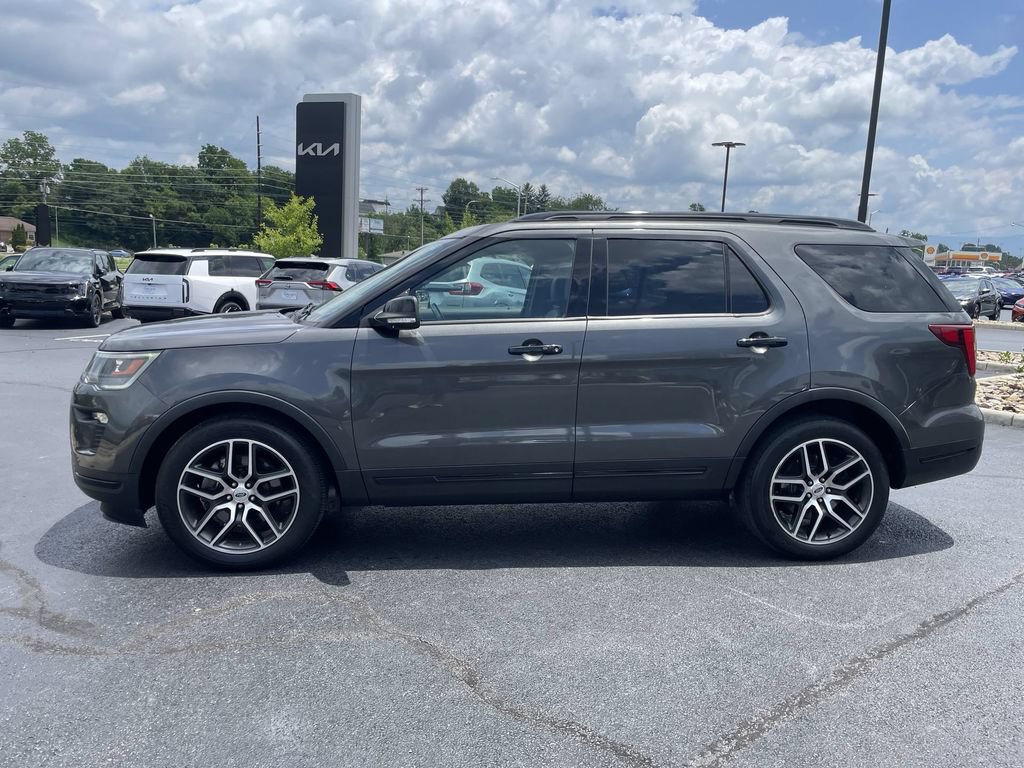 Used 2019 Ford Explorer Sport w/ Equipment Group 401A AWD/4WD image 3