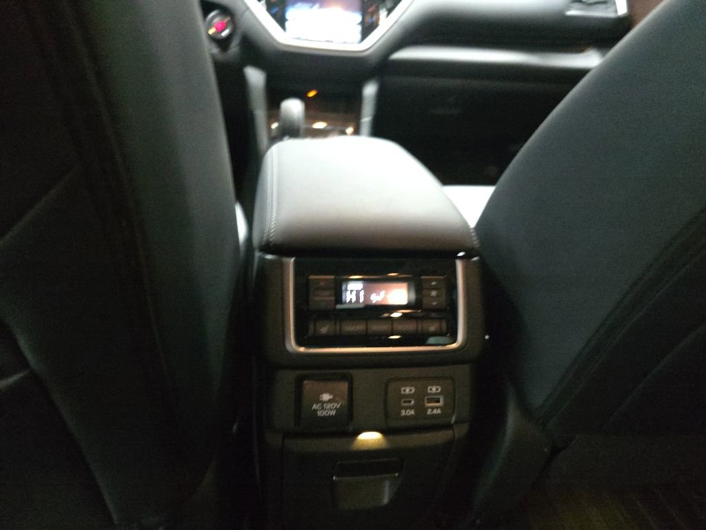Certified 2023 Subaru Ascent Touring AWD/4WD image 14