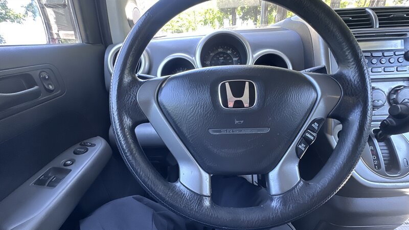 Used 2004 Honda Element EX image 17
