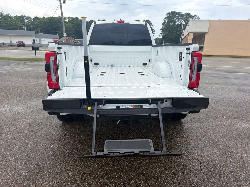 Used 2026 Ford F450 Platinum w/ Platinum Plus Package AWD/4WD image 15