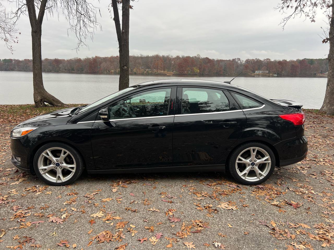 Used 2016 Ford Focus Titanium w/ Titanium Technology Package