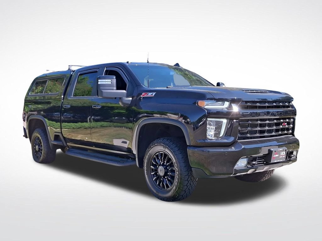 Used 2022 Chevrolet Silverado 2500 LTZ w/ LTZ Plus Package AWD/4WD image 3