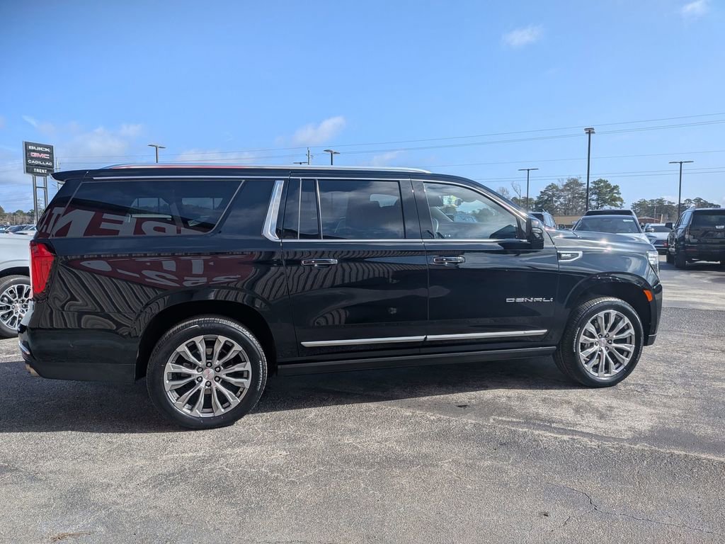 Certified 2023 GMC Yukon XL Denali w/ Denali Reserve Package image 5