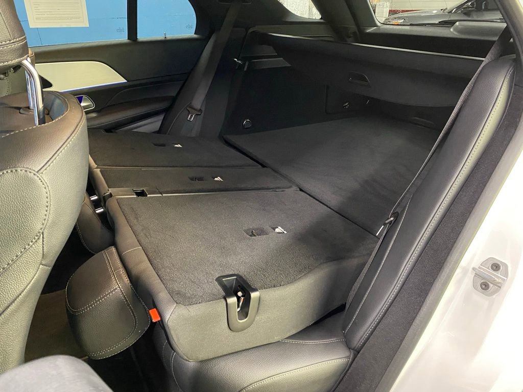 Used 2024 Mercedes-Benz GLE 450e 4MATIC image 39