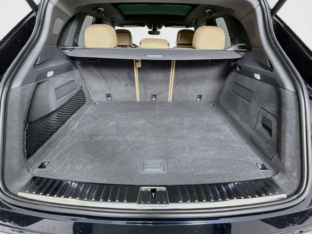 Certified 2023 Porsche Cayenne AWD/4WD image 28