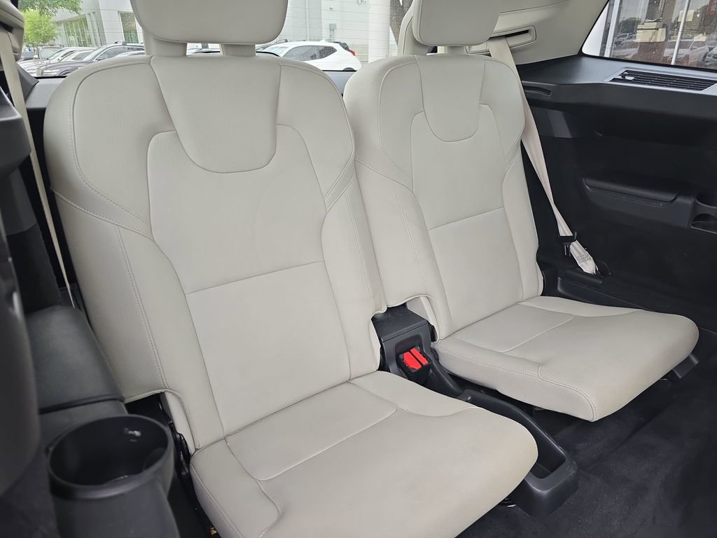 Used 2021 Volvo XC90 T8 Inscription Expression w/ Advanced Package image 12