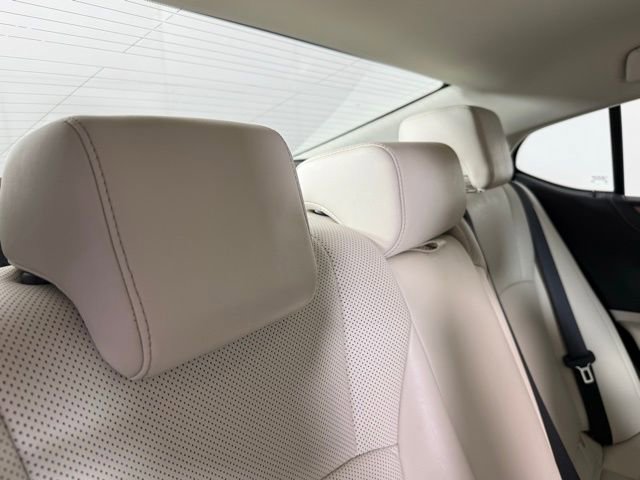 Certified 2025 Lexus ES 300h 300h w/ Premium Package image 30