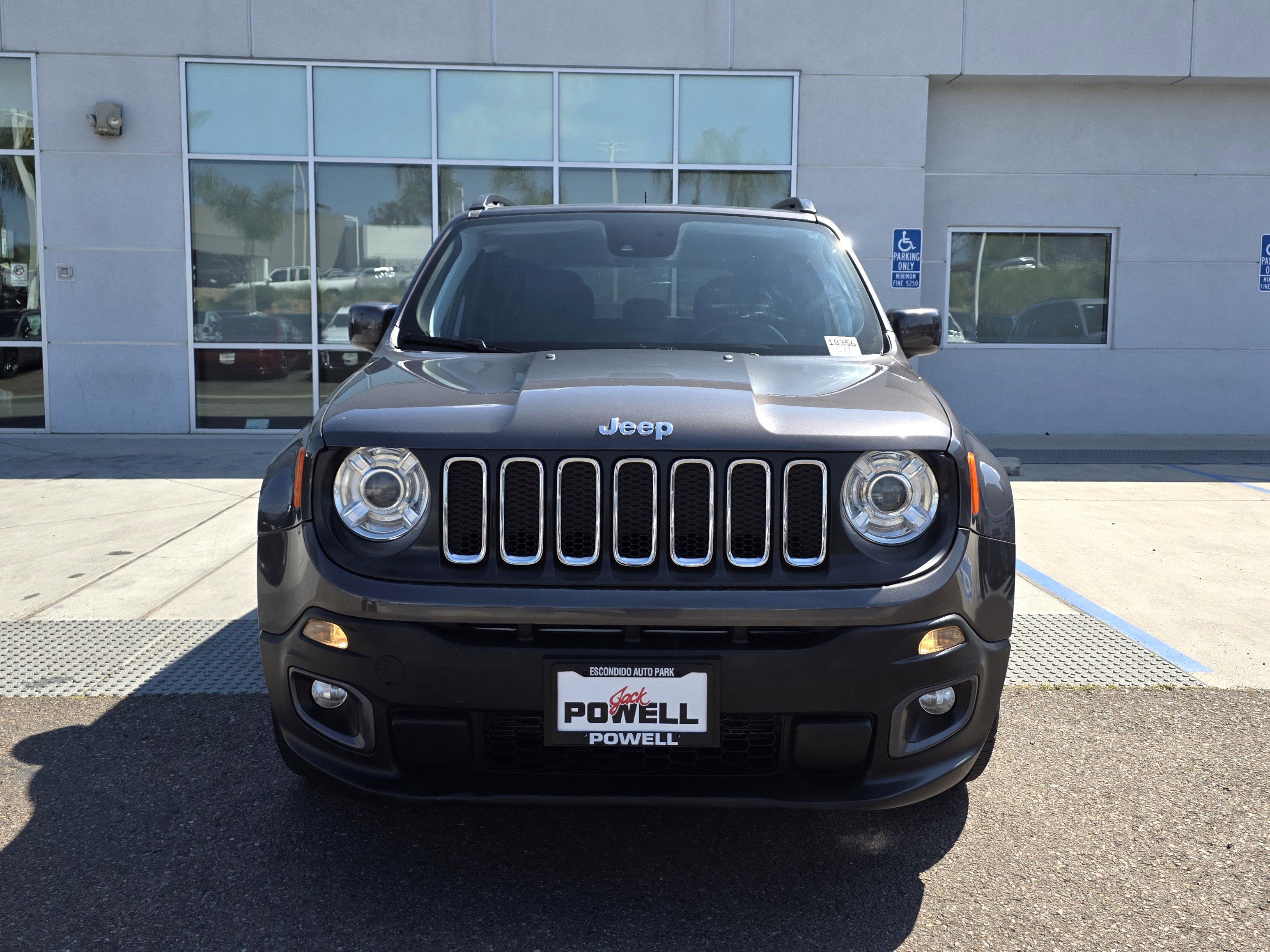 Used 2018 Jeep Renegade Latitude w/ Advanced Technology Group image 7