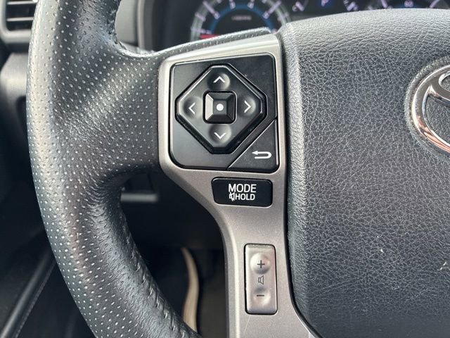 Used 2016 Toyota 4Runner SR5 AWD/4WD image 23