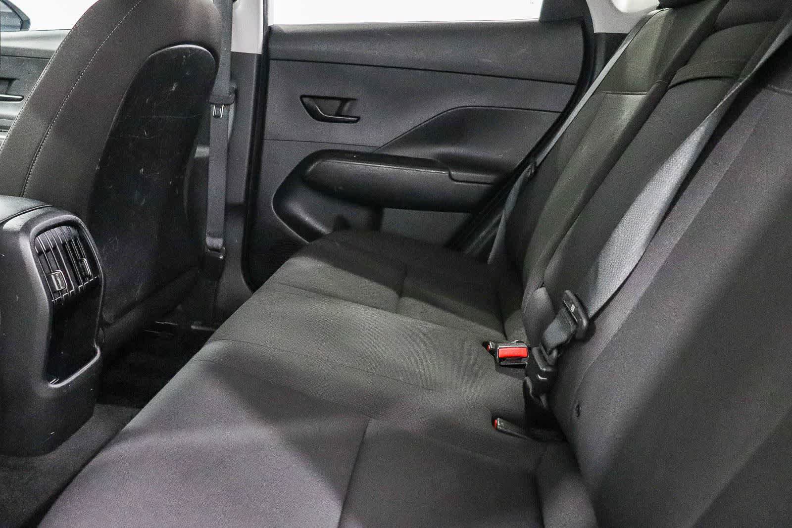 Used 2024 Hyundai Kona SEL FWD image 18