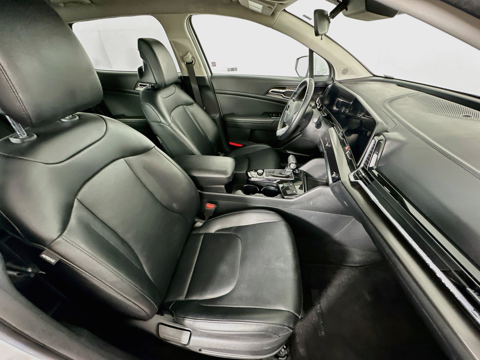Used 2023 Kia Sportage EX FWD image 31