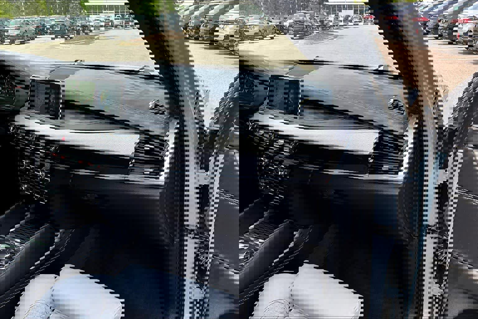 Used 2016 BMW X5 M image 18