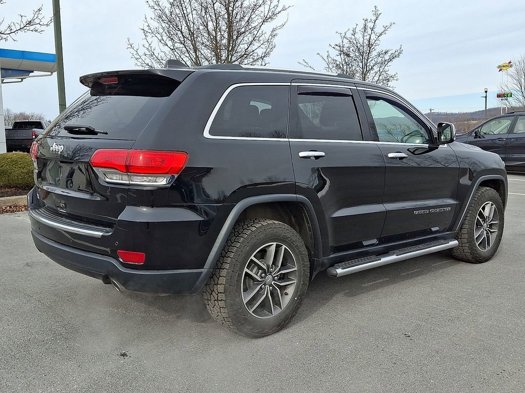 Used 2018 Jeep Grand Cherokee Limited w/ Mopar Chrome Edition Group image 9