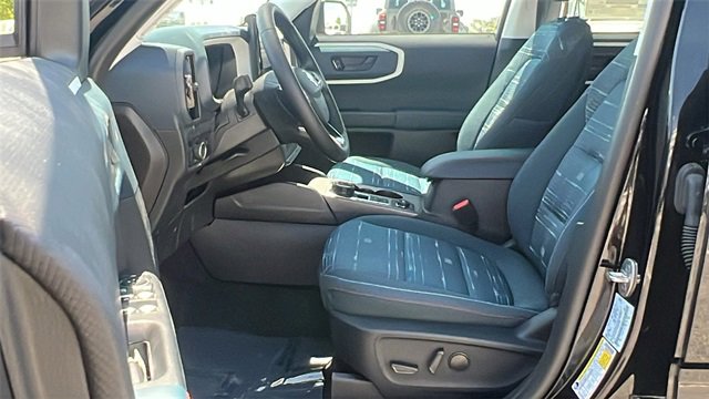 New 2025 Ford Bronco Sport Heritage w/ Convenience Package image 16