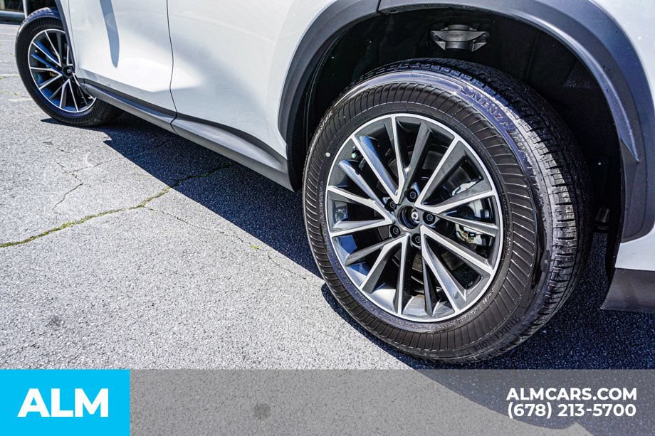 Used 2024 Lexus NX 350h AWD image 16