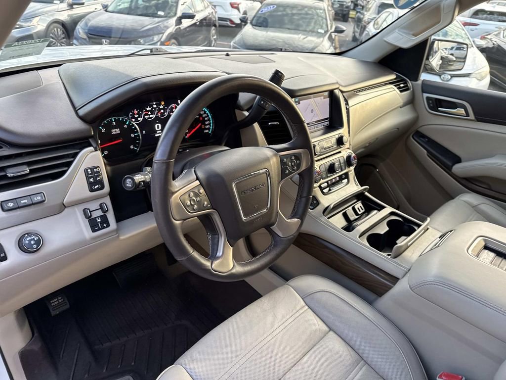 Used 2018 GMC Yukon Denali w/ Denali Ultimate Package image 17