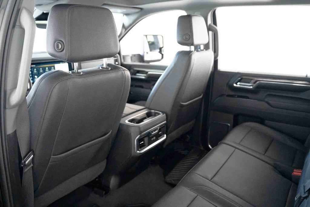 Used 2024 Chevrolet Silverado 2500 LTZ w/ LTZ Plus Package image 37