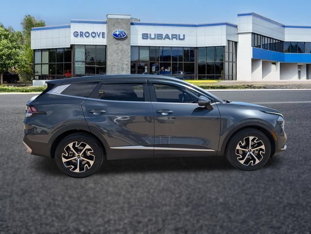 Used 2025 Kia Sportage EX FWD image 7