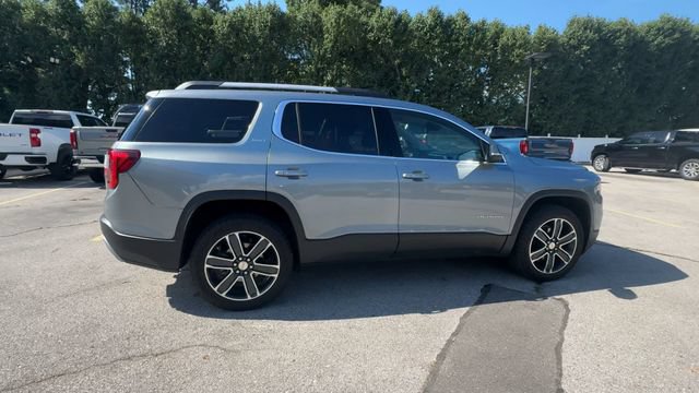 Used 2023 GMC Acadia SLT w/ Preferred Package FWD image 9