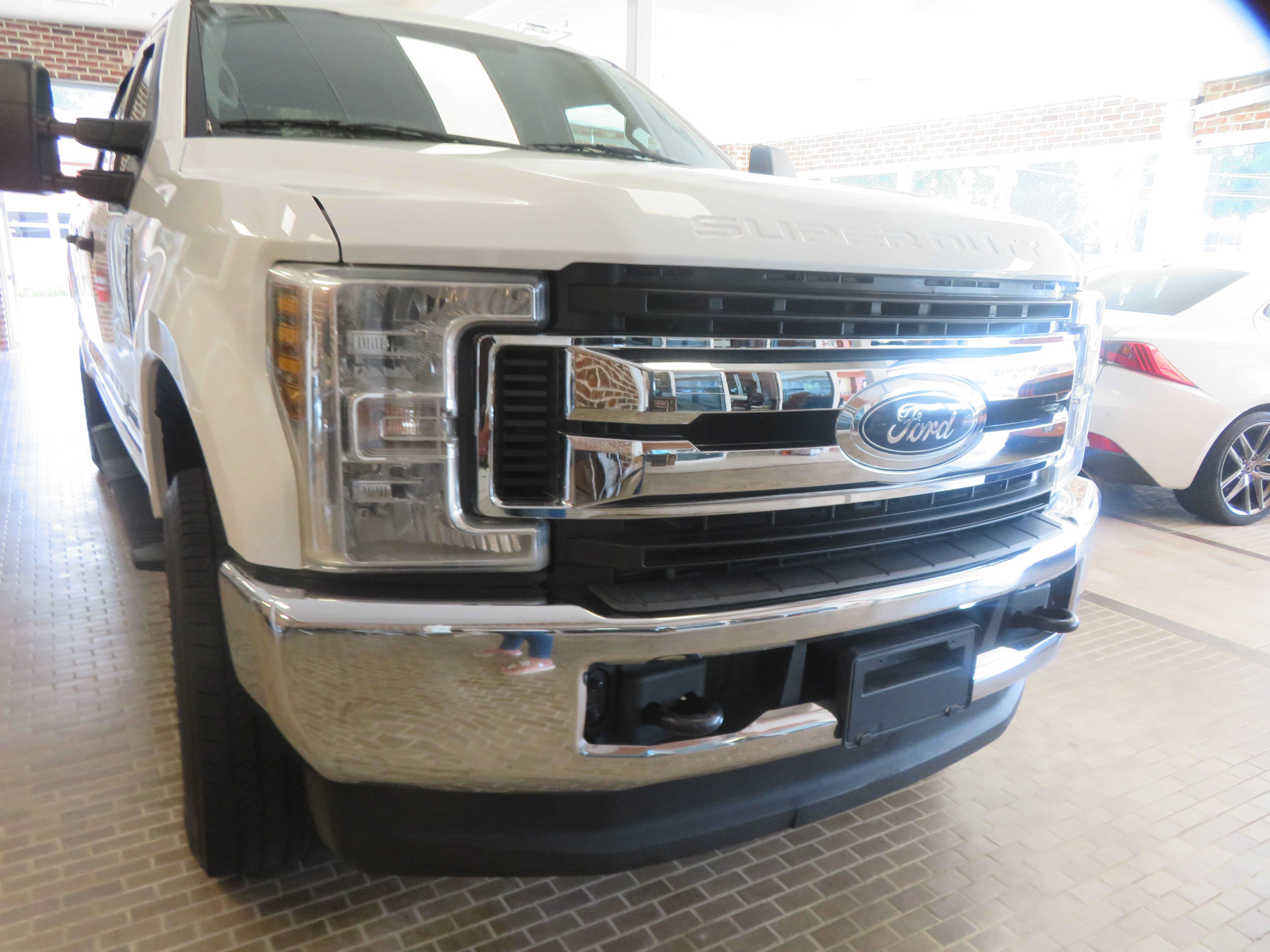 Used 2019 Ford F250 XLT w/ FX4 Off-Road Package AWD/4WD image 56