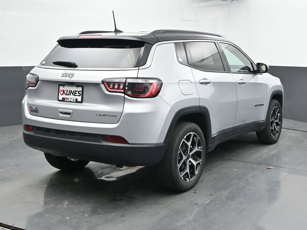 Used 2025 Jeep Compass Limited AWD/4WD image 10