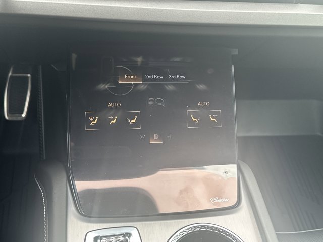 New 2026 Cadillac Vistiq Sport w/ LPO, Floor Liner Package image 19