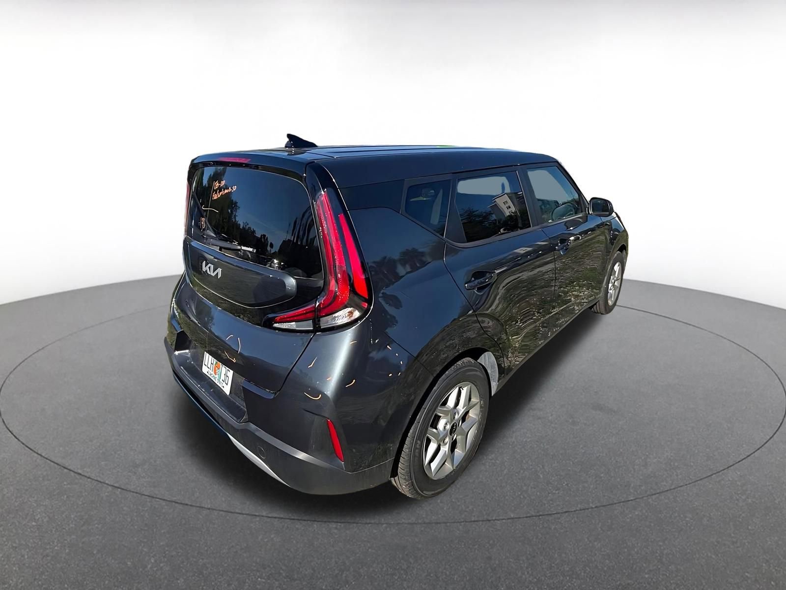 Used 2025 Kia Soul LX w/ LX Technology Package image 7