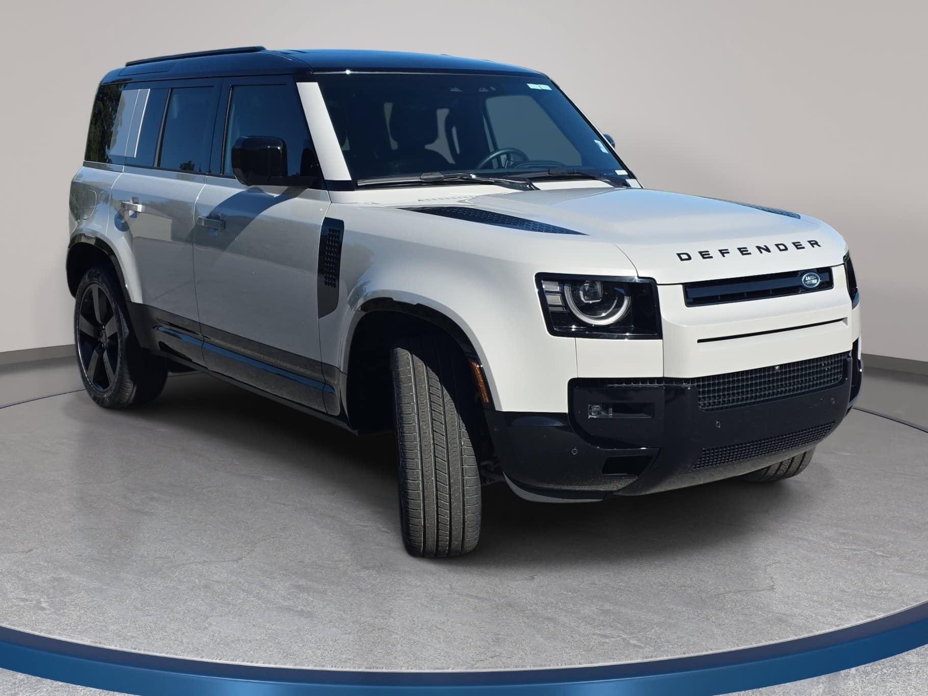 Certified 2026 Land Rover Defender 110 X-Dynamic SE AWD/4WD image 3