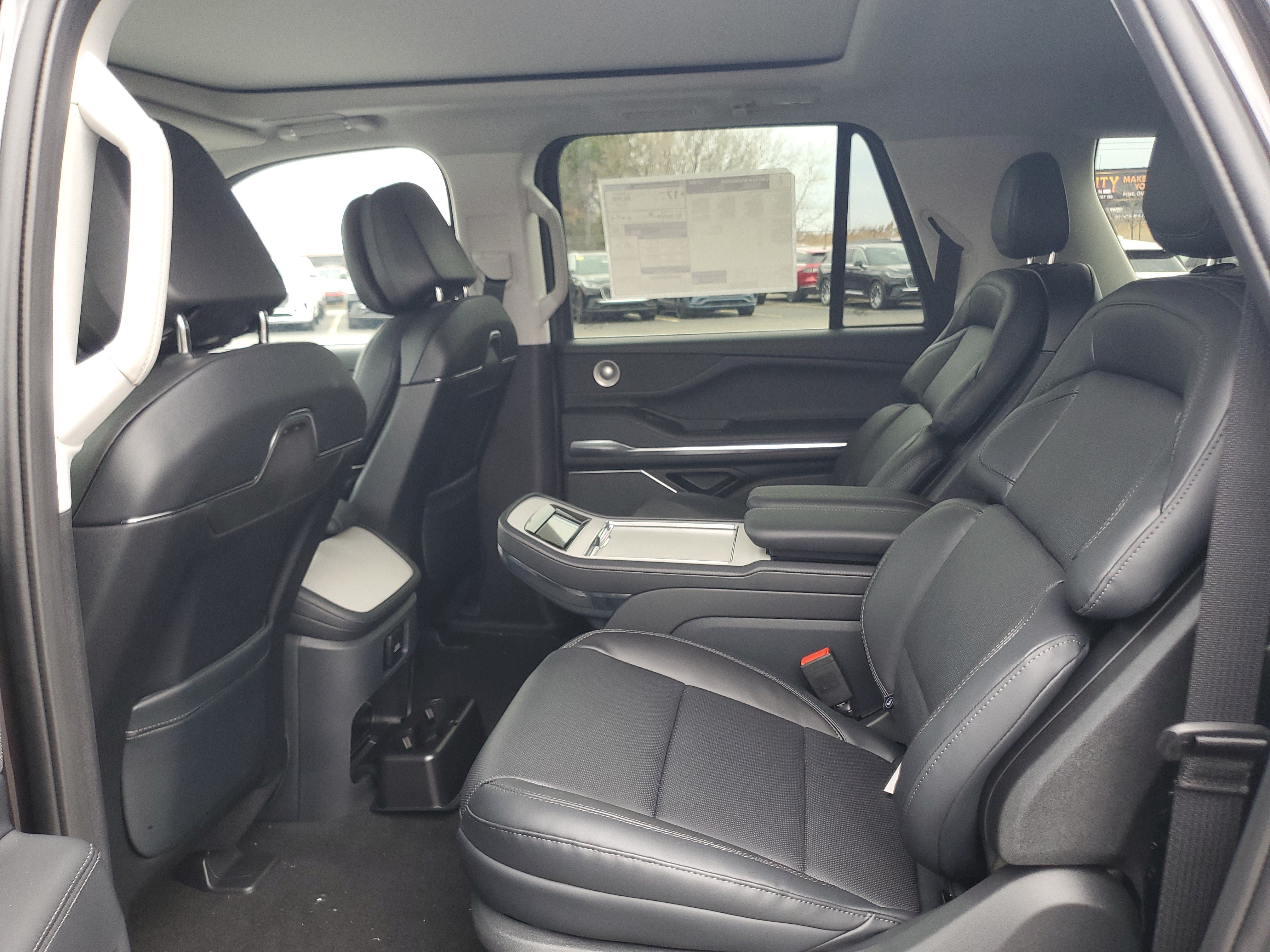 New 2026 Lincoln Navigator L Reserve AWD/4WD image 27