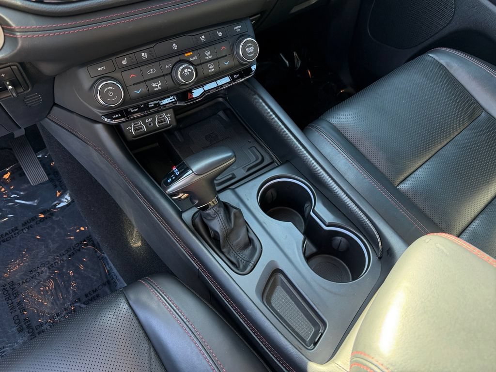 Used 2022 Dodge Durango R/T w/ Tow 'N Go Package AWD/4WD image 19