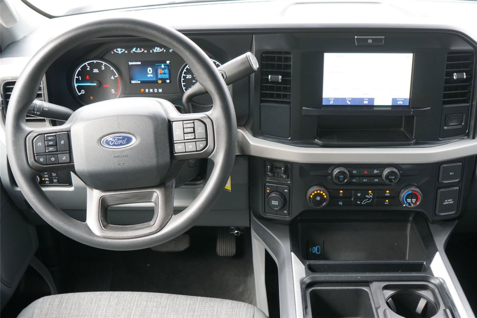 Used 2025 Ford F350 XLT w/ 360-Degree Camera Package AWD/4WD image 25