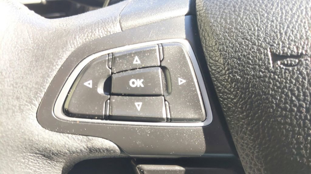 Used 2018 Ford Escape SE w/ SE Sport Appearance Package image 21