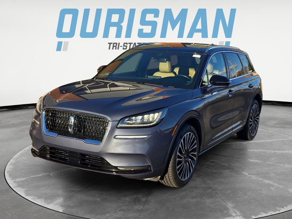 Used 2022 Lincoln Corsair Reserve w/ Sport Package image 2