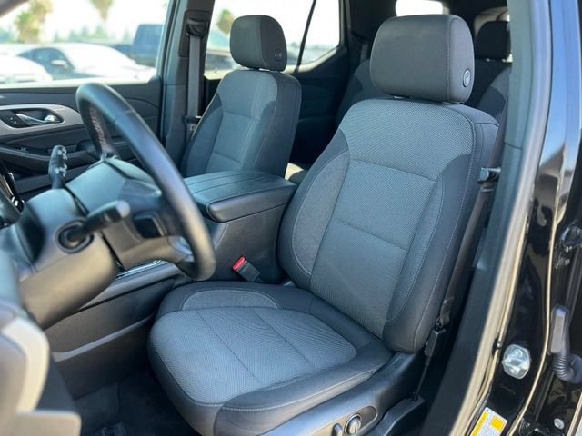 Used 2023 Chevrolet Traverse LT w/ LPO, Cargo Package AWD/4WD image 16