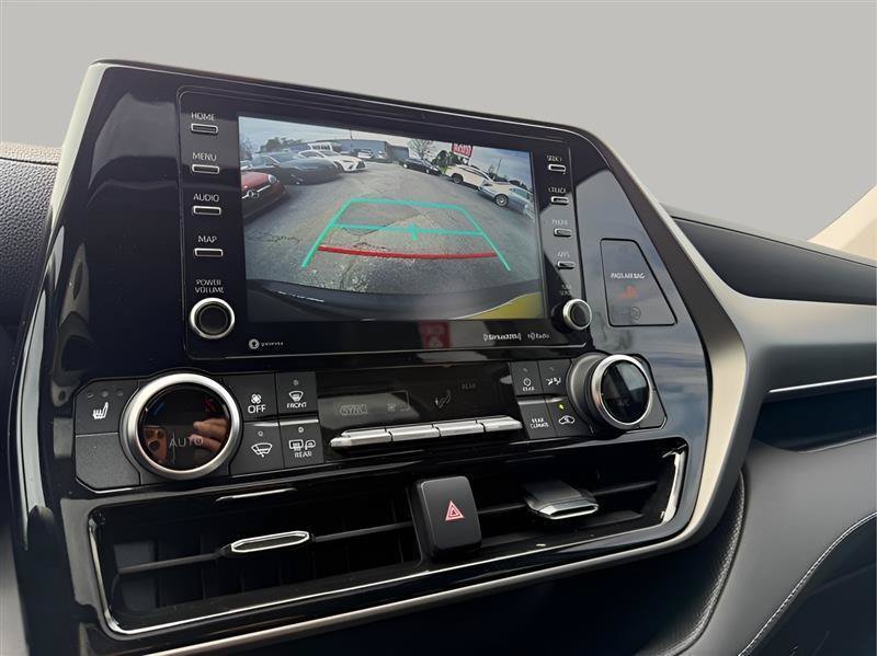 Used 2021 Toyota Highlander XLE FWD image 57