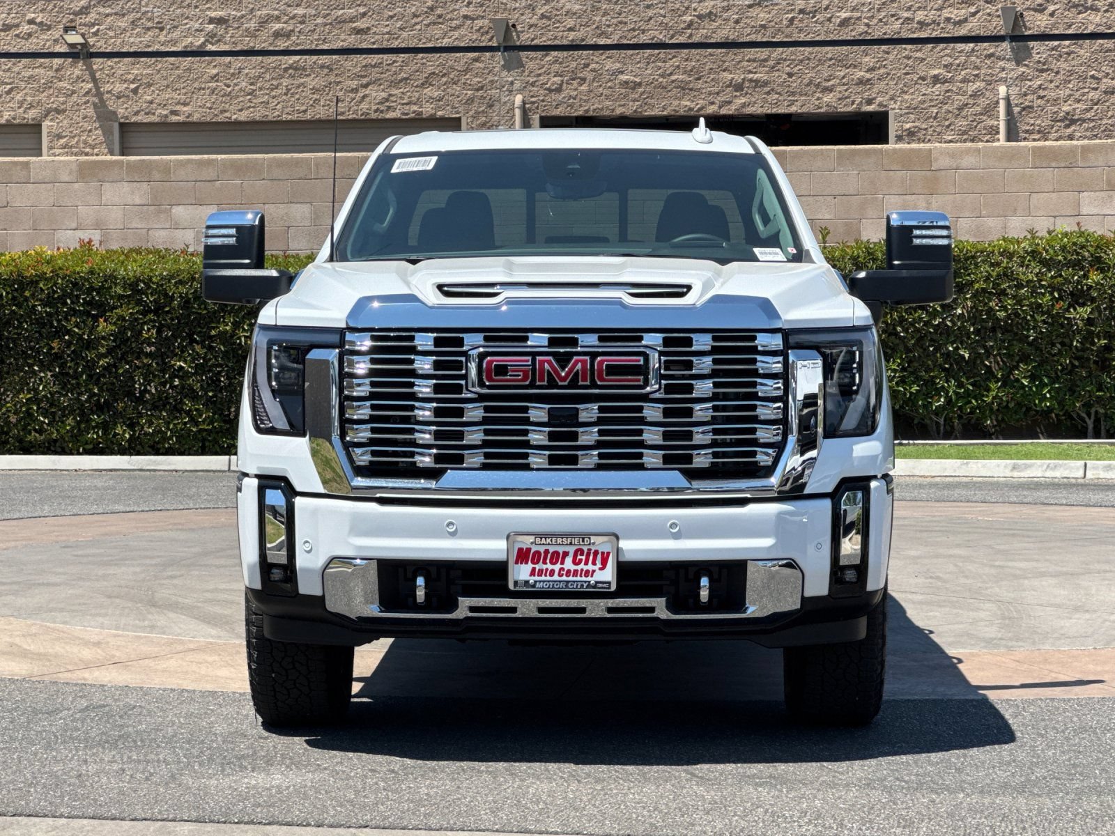 New 2026 GMC Sierra 3500 Denali w/ Denali Reserve Package AWD/4WD image 9