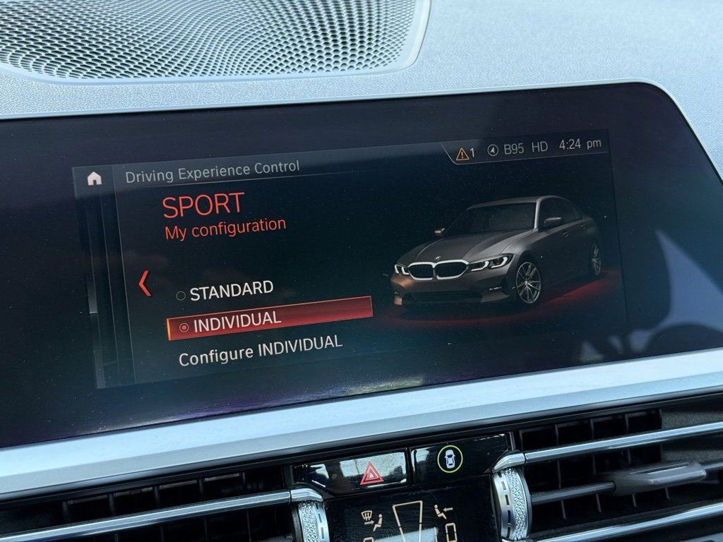 Used 2020 BMW 330i Sedan image 3