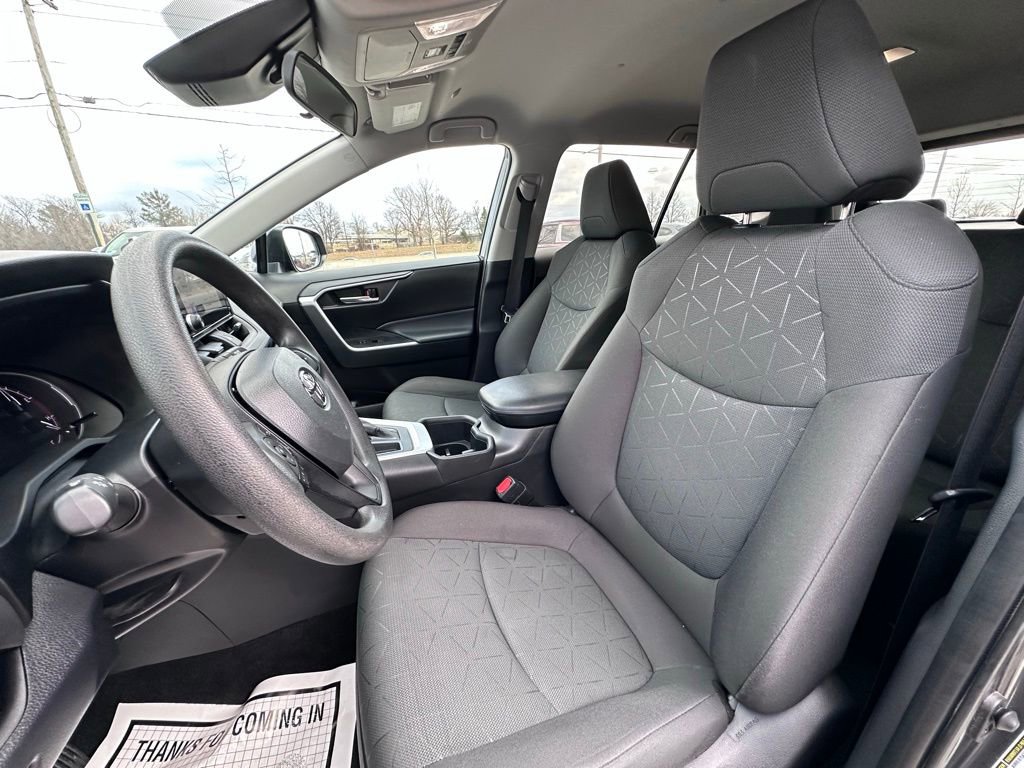 Used 2024 Toyota RAV4 XLE image 19