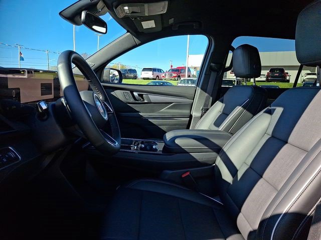 Certified 2025 Buick Enclave Preferred image 13